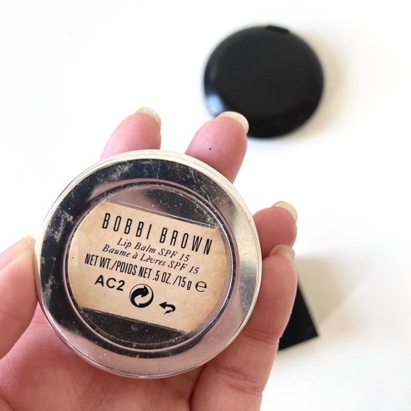 SOLD Bobbi Brown liner and lip balm spf - Picture 2 of 6